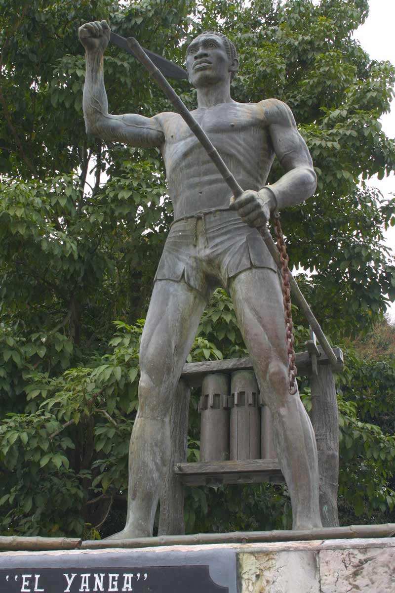 gaspar yanga statue